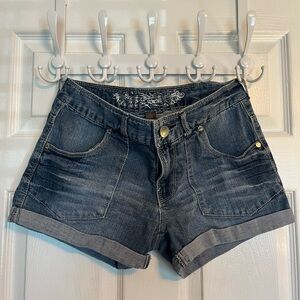 express jean shorts size 8 low rise